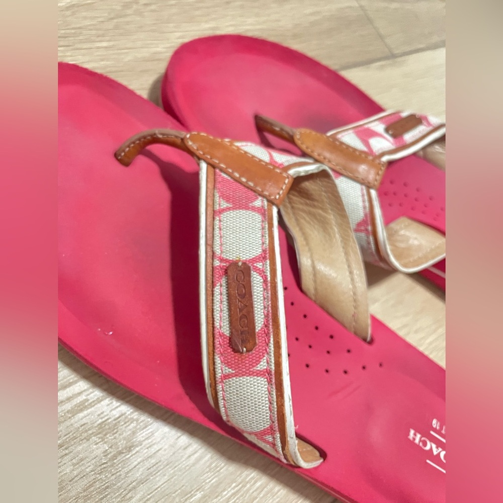Vintage Coach Juanita Pink and Tan Sandals Elegant Design